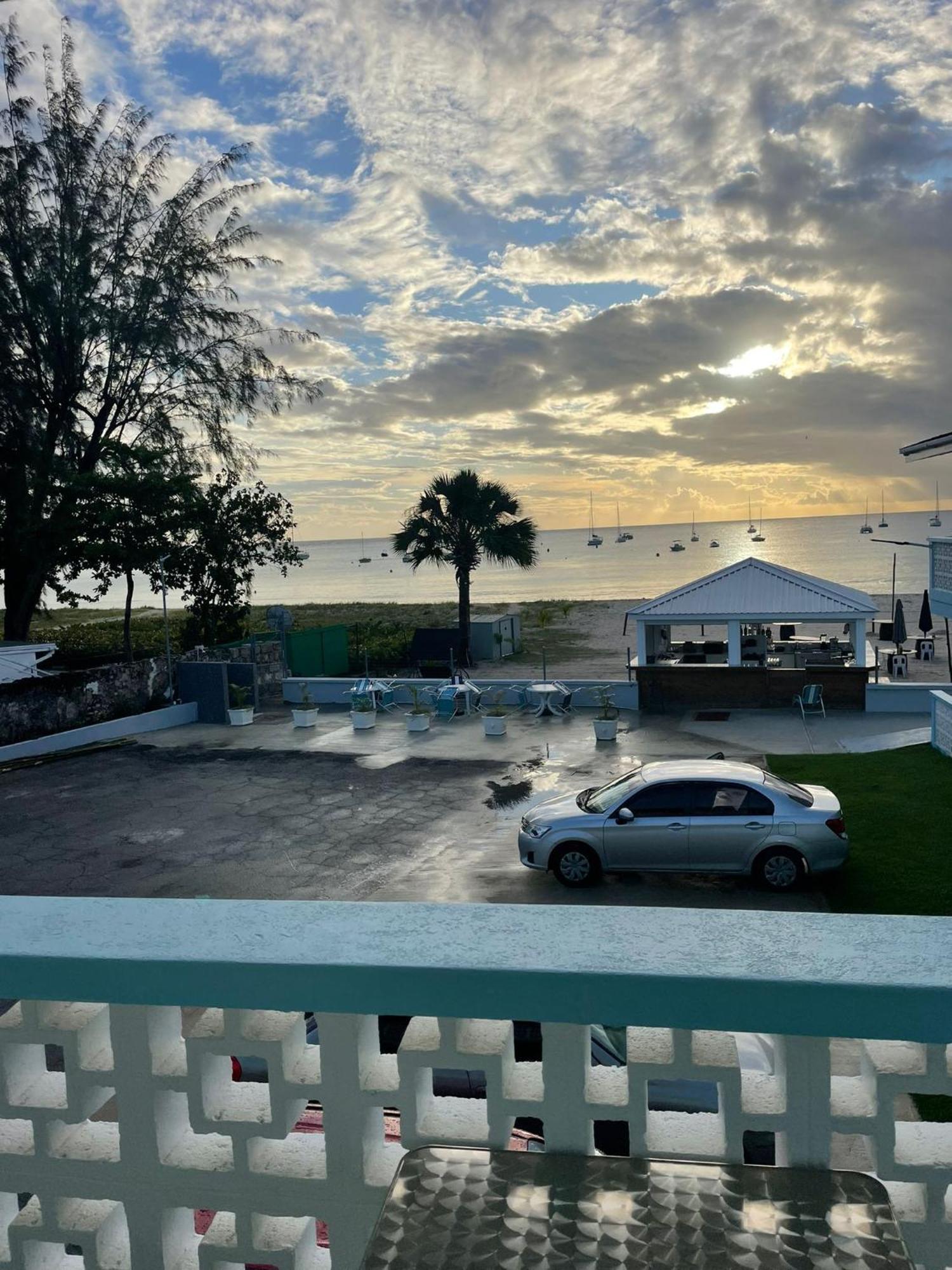 ברידג'טאון Nautilus Ocean Suites מראה חיצוני תמונה